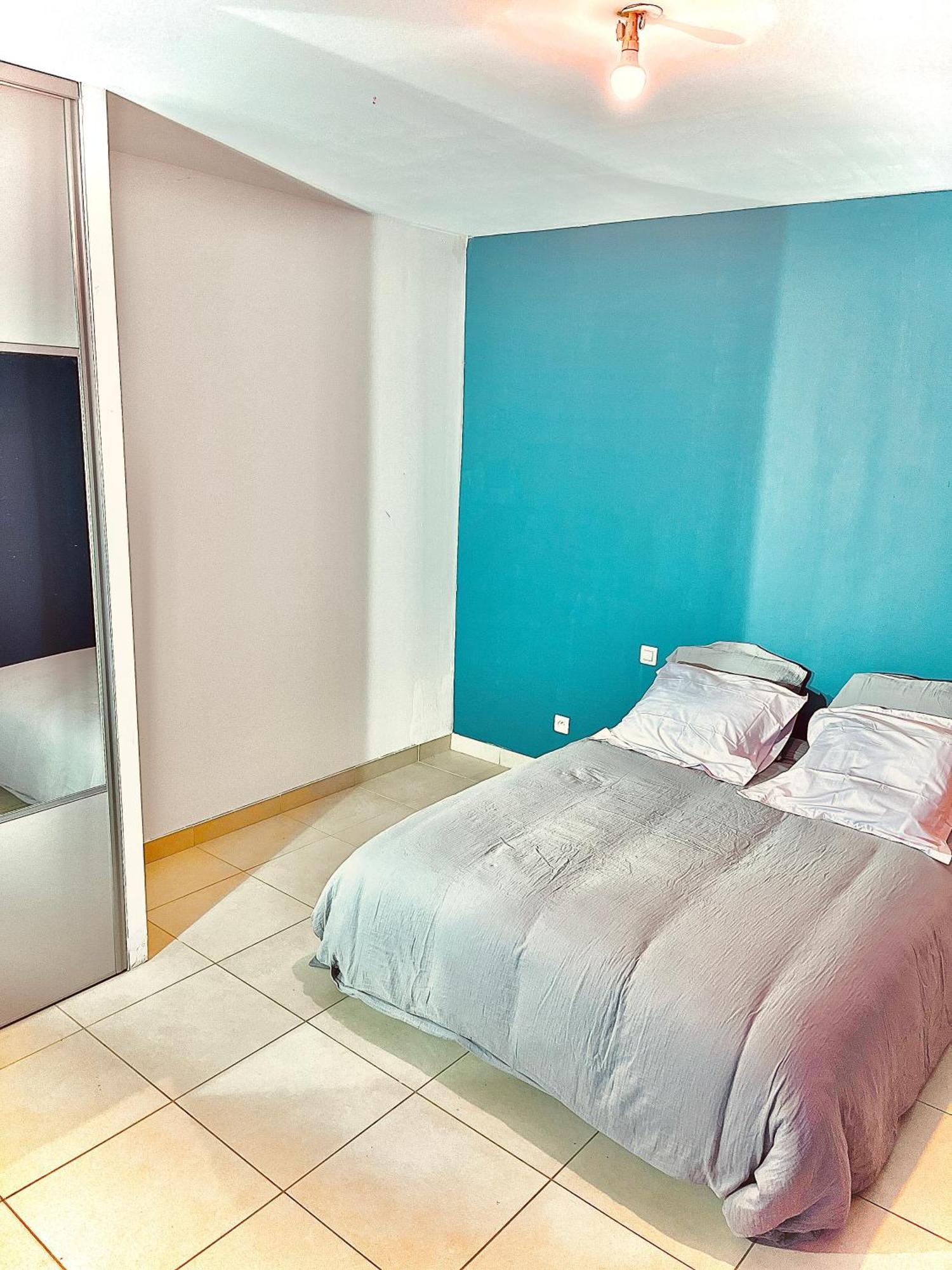 Room In House Villefontaine Bagian luar foto